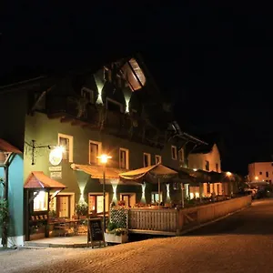 Bayerische Gastwirtschaft Dimpfl-stadl Hotel